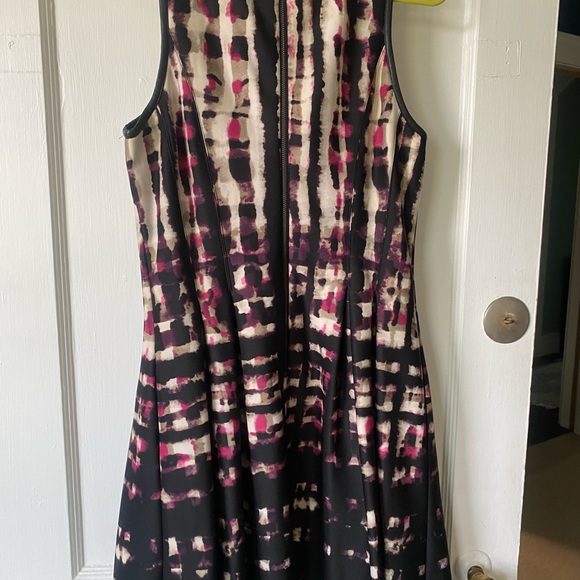 Vince Camuto Scuba dress size 8 - Picture 5 of 5